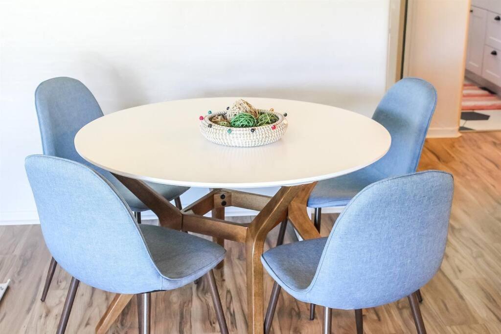Вилла Newly Remodeled Midcentury Pink Flamingo Casa Феникс Экстерьер фото